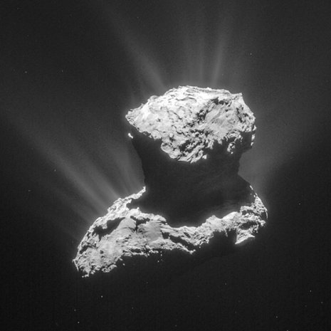 Rosetta-luotain tutki komeetta 67P/Churyumov-Gerasimenkoa lähietäisyydeltä, ja laskeutuja Philae pääsi sen pinnalle. Kuva: <span class="photographer">Esa</span>