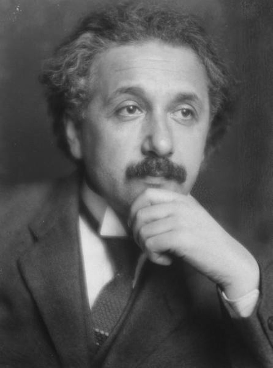 Albert Einstein on kuuluisimpia taustaltaan euroopanjuutalaisia ihmisiä.