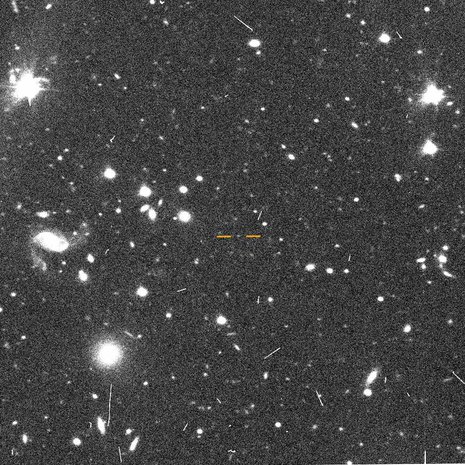 Kaukainen kohde erottui tähtitaivaalla liikkeensä ansiosta. Kuva: <span class="photographer">LiveScience</span>