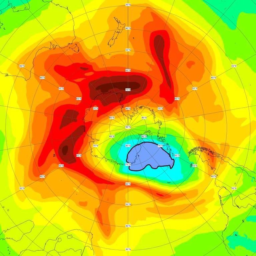 Ohentunut otsonikerroksen kohta on Etelämantereen yllä. Kuva: <span class="photographer">Copernicus Atmosphere Monitoring Service/ECMWF</span>