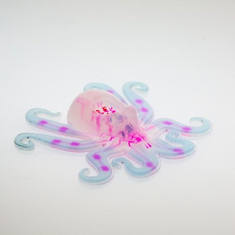 Octobotin valmistuksessa on hyödynnetty 3d-tulostusta. Kuva: <span class="photographer">Ryan Truby, Michael Wehner & Lori Sanders, Harvard University</span>