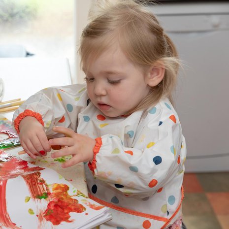 19 kuukauden ikäisellä lapsella on kyky käyttäytyä epäitsekkäästi. Kuva: <span class="photographer">Shutterstock</span>