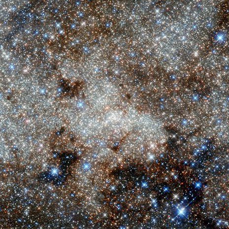 Linnunradan keskustassa on kuhinaa, mutta elämää ei ole näkynyt. Kuva: <span class="photographer">Nasa</span>