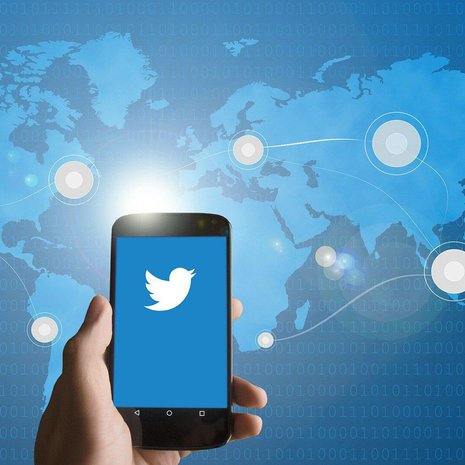 Twitteristä on tullut yleinen uutisten, valeuutisten ja omien kommenttien jakokanava. Kuva: <span class="photographer">Cco Public domain</span>