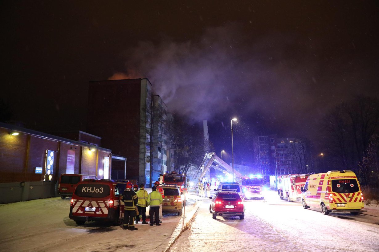 Tulipaloissa tappavat usein palokaasut, kuten häkä. Kuva: Lassi Rinne