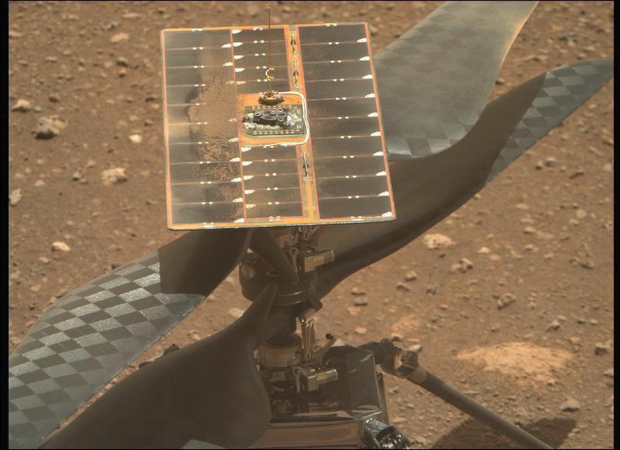 Ingenuityn Marsin pinnalla kuvasi Perseverance-mönkijä. Kuva: <span class="photographer">Nasa</span>