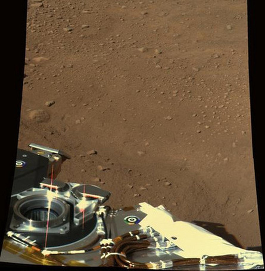 Phoenix aloittelee tutkimuksiaan Marsissa. Kuva: <span class="photographer">NASA/JPL-Caltech/University of Arizona/Texas A&M University</span>