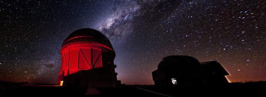 Teleskooppeja suunnataan tulevaisuudessa nopeasti kohti gravitaatioaaltojen lähteitä. Kuva: <span class="photographer">Harvard-Smithsonian Center for Astrophysics</span>