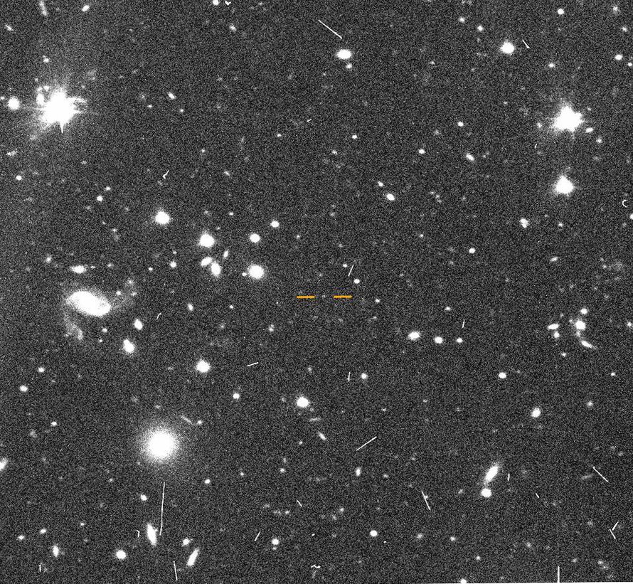 Kaukainen kohde erottui tähtitaivaalla liikkeensä ansiosta. Kuva: <span class="photographer">LiveScience</span>