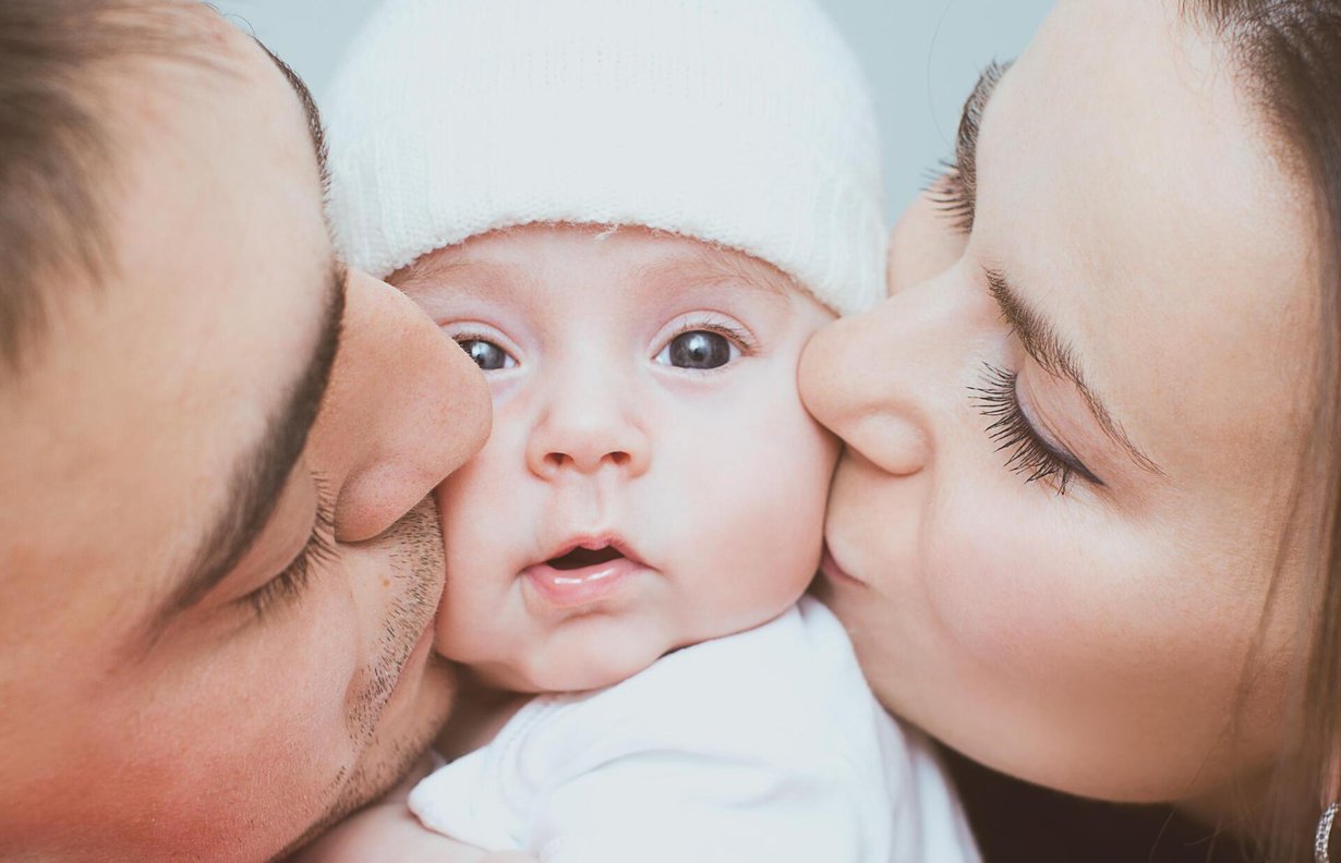 Ihannevanhempi on ennen kaikkea rakastava, kertoo kyselytutkimus. Kuva: Tania Kolinko/Shutterstock