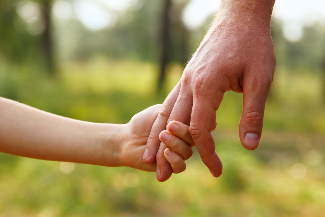 Isien ikävät kokemukset ulottuvat pitkälle. Kuva: Shutterstock