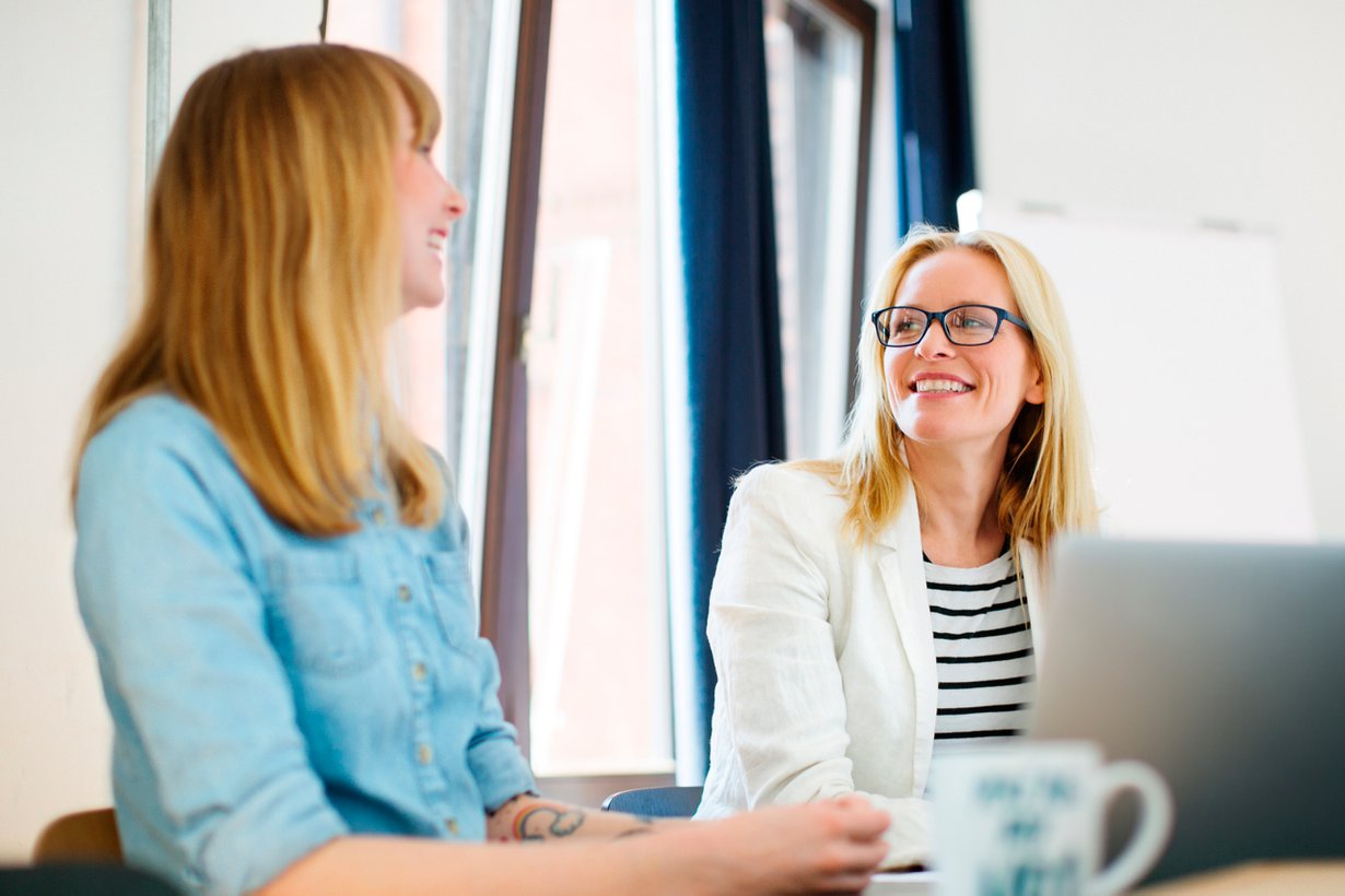 Siis mä en kestä! Vanhastaan siis on konklusiivinen adverbi, eli se merkitsee päätelmää. Nykykäyttöön on hiipinyt ihan uusi, tunteenomainen merkitys. Kuva: Getty Images