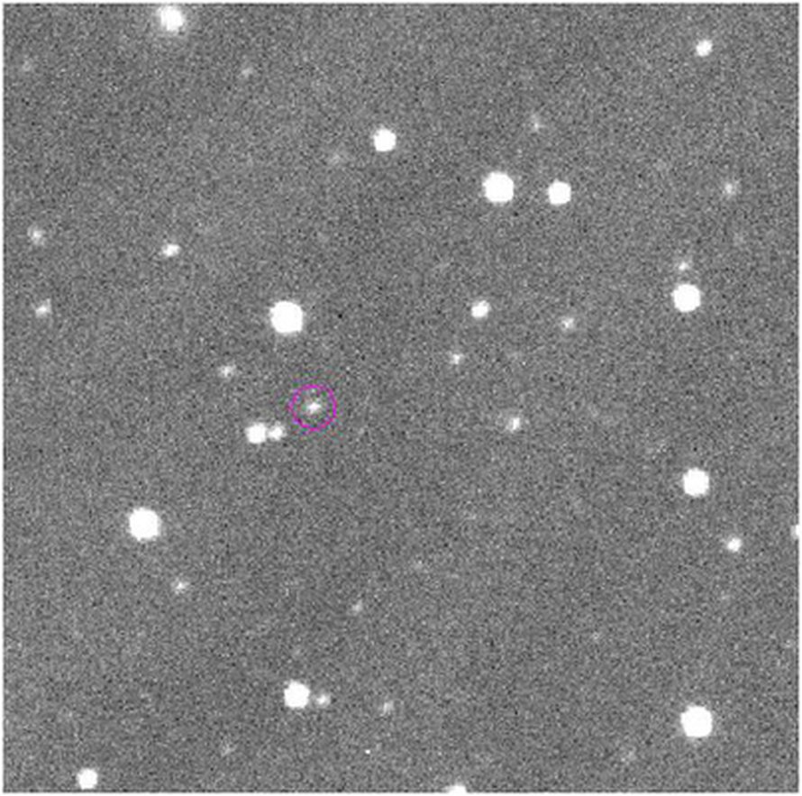 2008 TC3 violetilla ympyröitynä. Kuva: <span class="photographer">Richard Kowalski and Ed Beshore, Catalina Sky Survey</span>