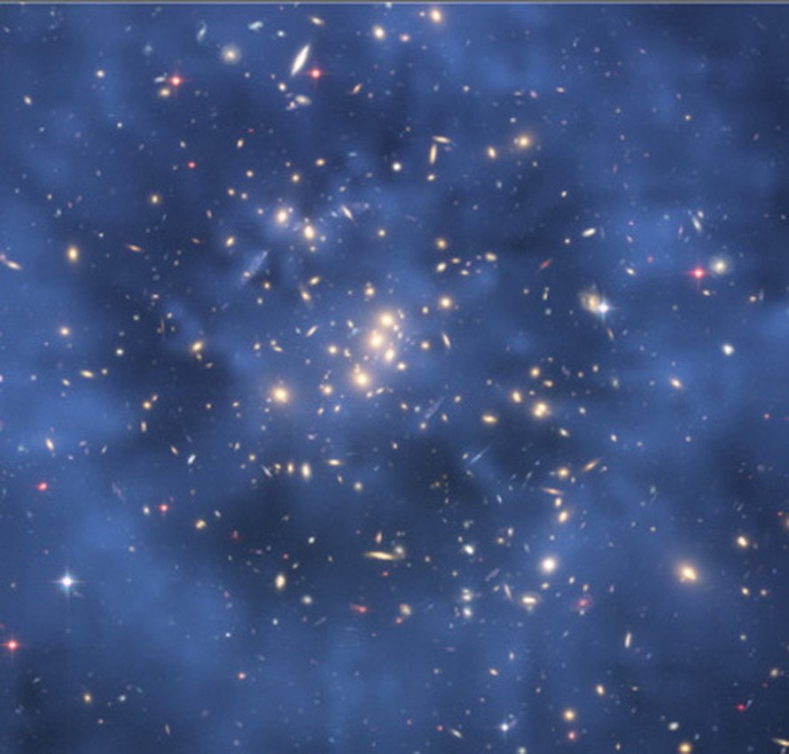 Kuvan tummansininen rengas osoittaa, missä pimeä aineen renkaan laskettiin sijaitsevan. Rengasta ei siis kuvattu. Kuva: <span class="photographer">Nasa, Esa & M.J.Jee</span>