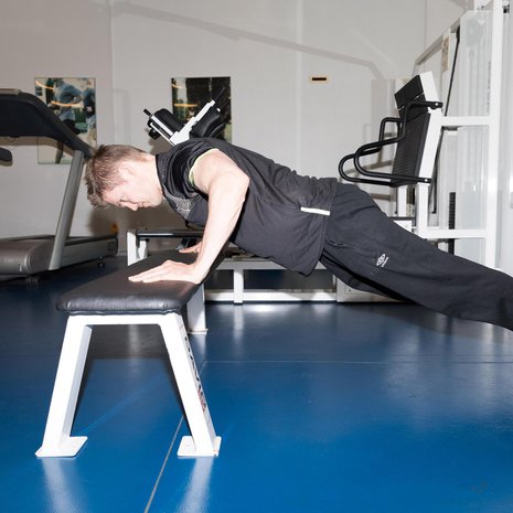 Treeni tallentaa lihaksiin tulevan kasvun varantoja. Kuva: <span class="photographer">Vilma Rimpelä</span>