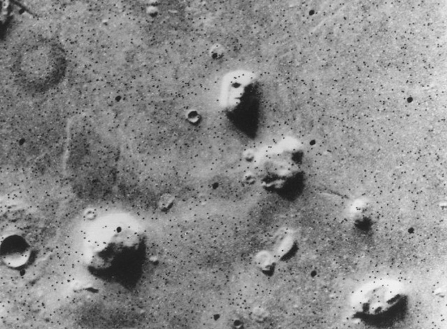 Kasvot Marsissa/Nasa/Wikimedia