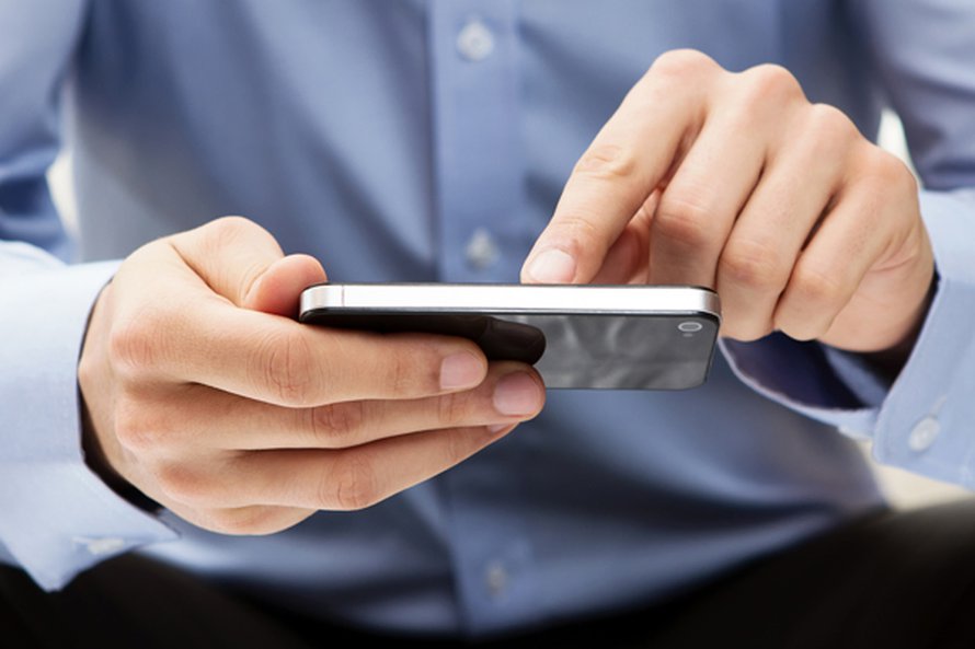 Aloittakaa vain se kokous. Tsekkaan muutaman viestin. Kuva: <span class="photographer">Shutterstock</span>