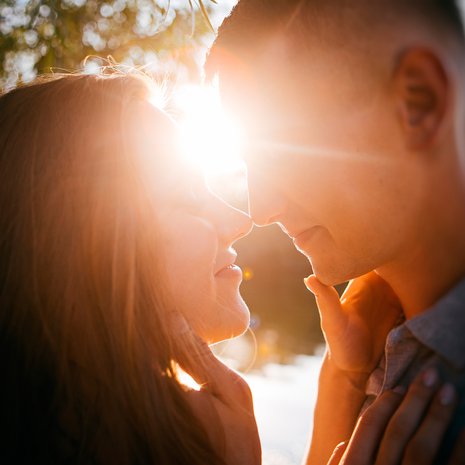 Kuvittelemme ihastuvamme kauniisiin silmiin, mutta todellisuudessa meihin vetoaa äly. Kuva: <span class="photographer">Getty Images</span>