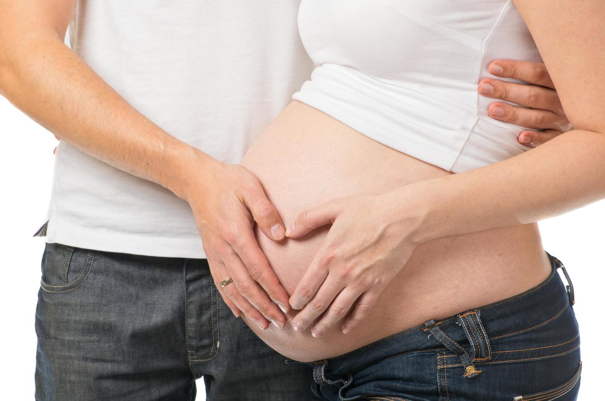 Yksi kotikonsti voi nopeuttaa synnytyksen alkamista. Kuva: Shutterstock